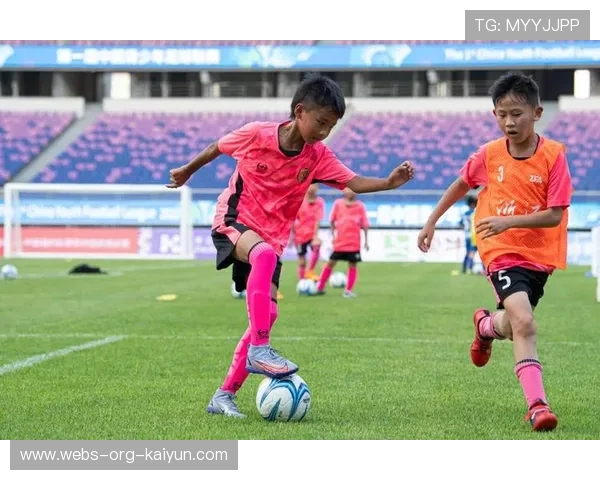 中国青少年篮球“青训计划”持续推进，基层得益明显，《中国青少年篮球训练教学大纲》