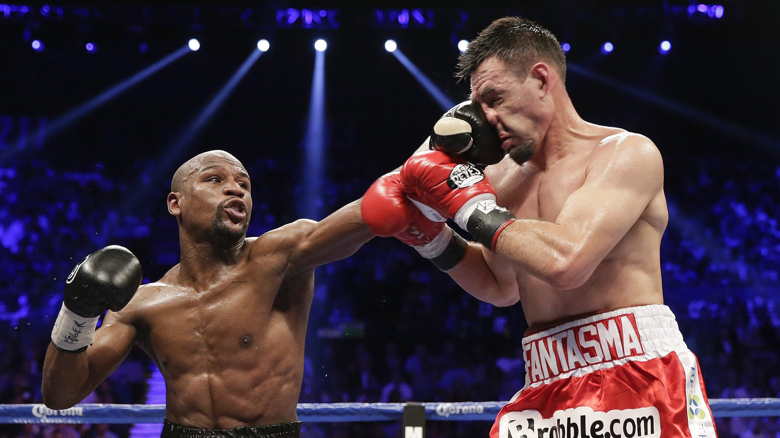 未来光影场景，电竞视觉体验再突破！