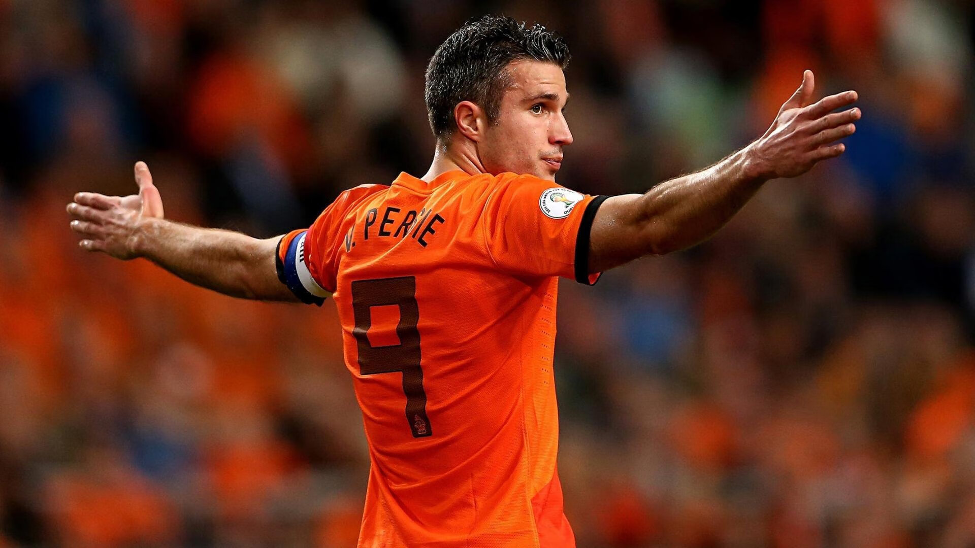 鲁本-迪亚斯：不仅是场上的领袖，更是社区的英雄，鲁本迪亚斯个人资料